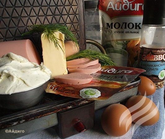 Трубочки с творожным сыром и колбасой