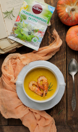 Тыквенный крем-суп с креветками в домашних условиях