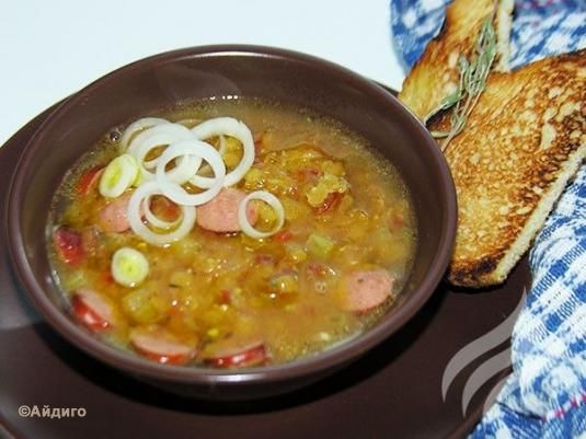 Суп чечевичный с охотничьими колбасками