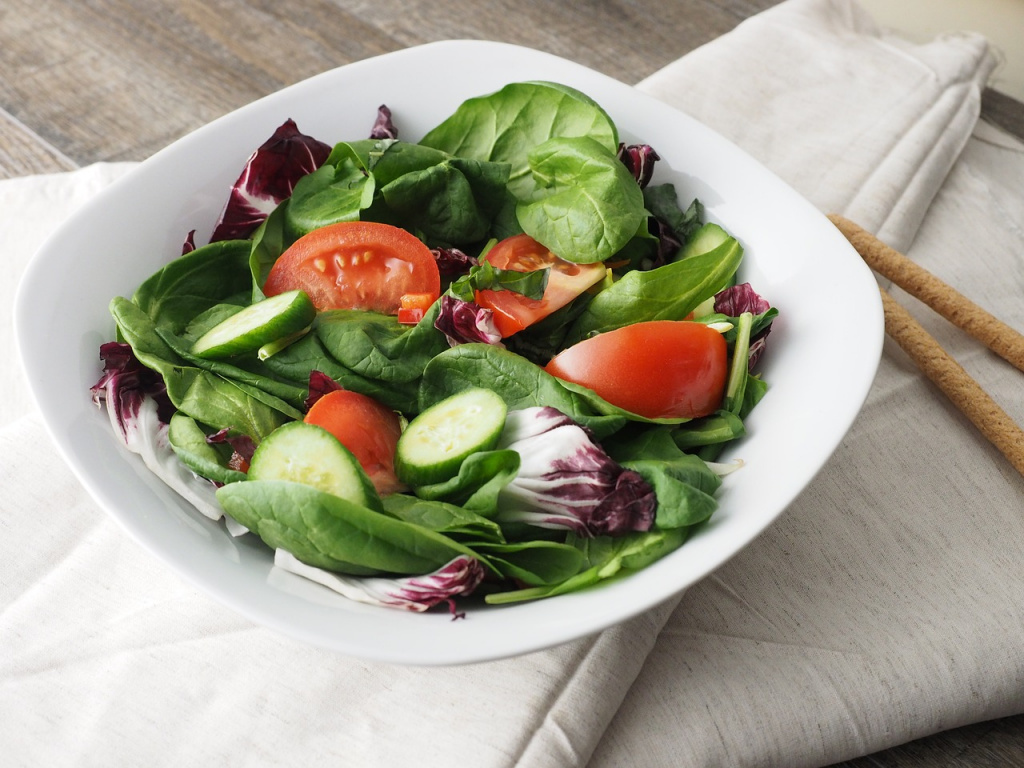 salad-1075240_1280.jpg