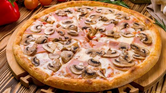 Пицца с грибами.jpg