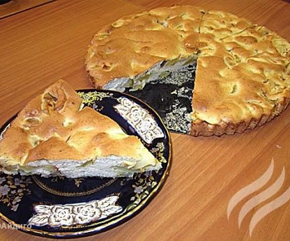 Шарлотка с яблоками
