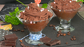 Десерт из плитки шоколада
