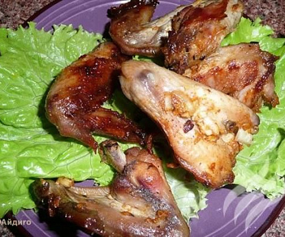 Чесночные куриные крылышки