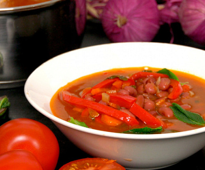 Суп с мятой "Боб-чорба"