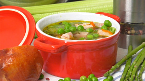 Суп из зелёного горошка с копченостями