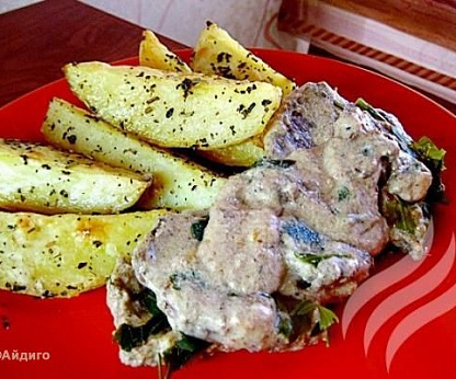 Мясо в сливочной подливе