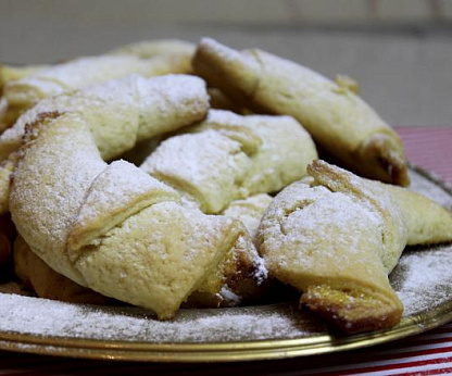 Рогалики песочные с джемом