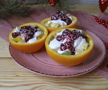 Десерт в апельсине