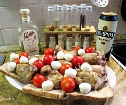 Перепела фаршированные беконом