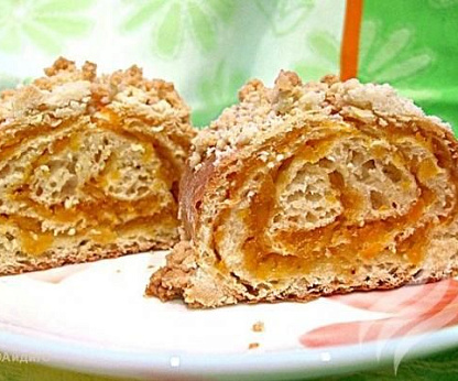 Рулет с курагой
