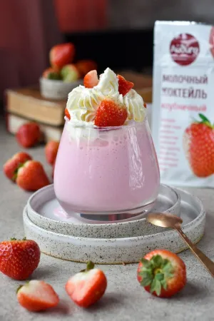 Коктейль "Клубничное облако"