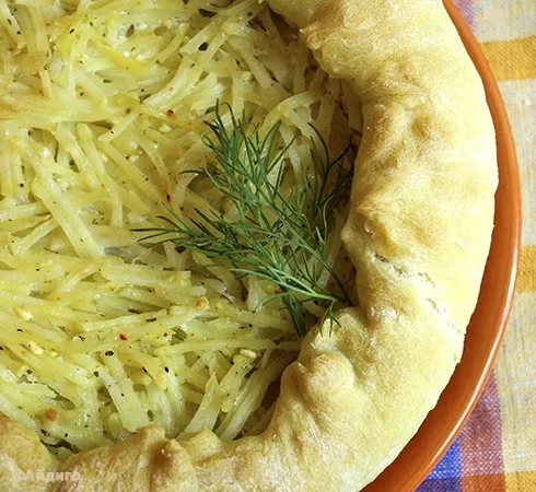 Открытый пирог с картофелем