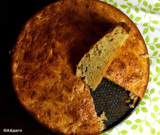 Пирог с тёртым яблоком