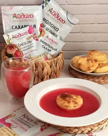 Манная запеканка с киселем