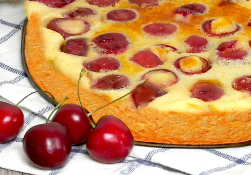 Клафути с черешней