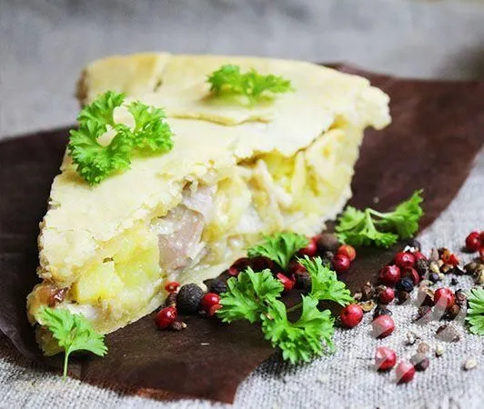 Пирог с картофелем и курицей